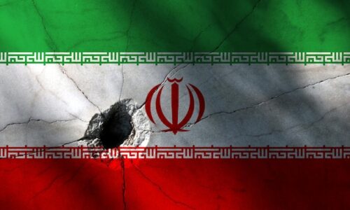 ثورة على النظام في إيران